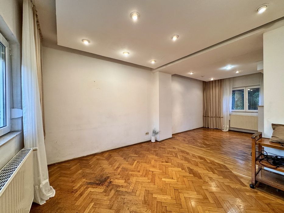 Casa Vatra Luminoasa | Garaj | Curte 100 mp