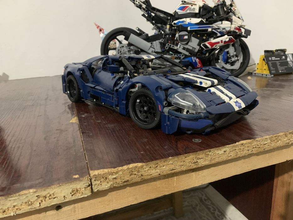 В продаже FORD GT лего машина