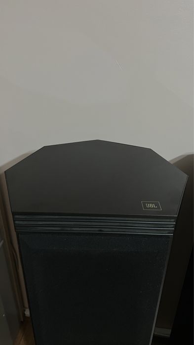 Vand o pereche boxe JBL HP 530  IMPECABILE