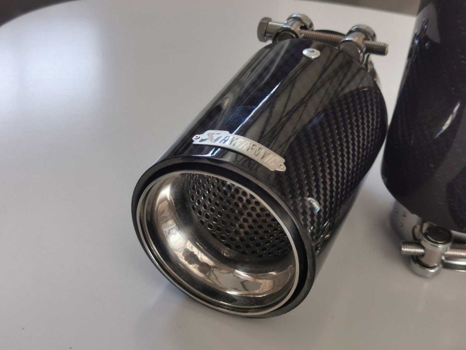 Спортни Карбонови накрайници за ауспух генерация гърне Akrapovic