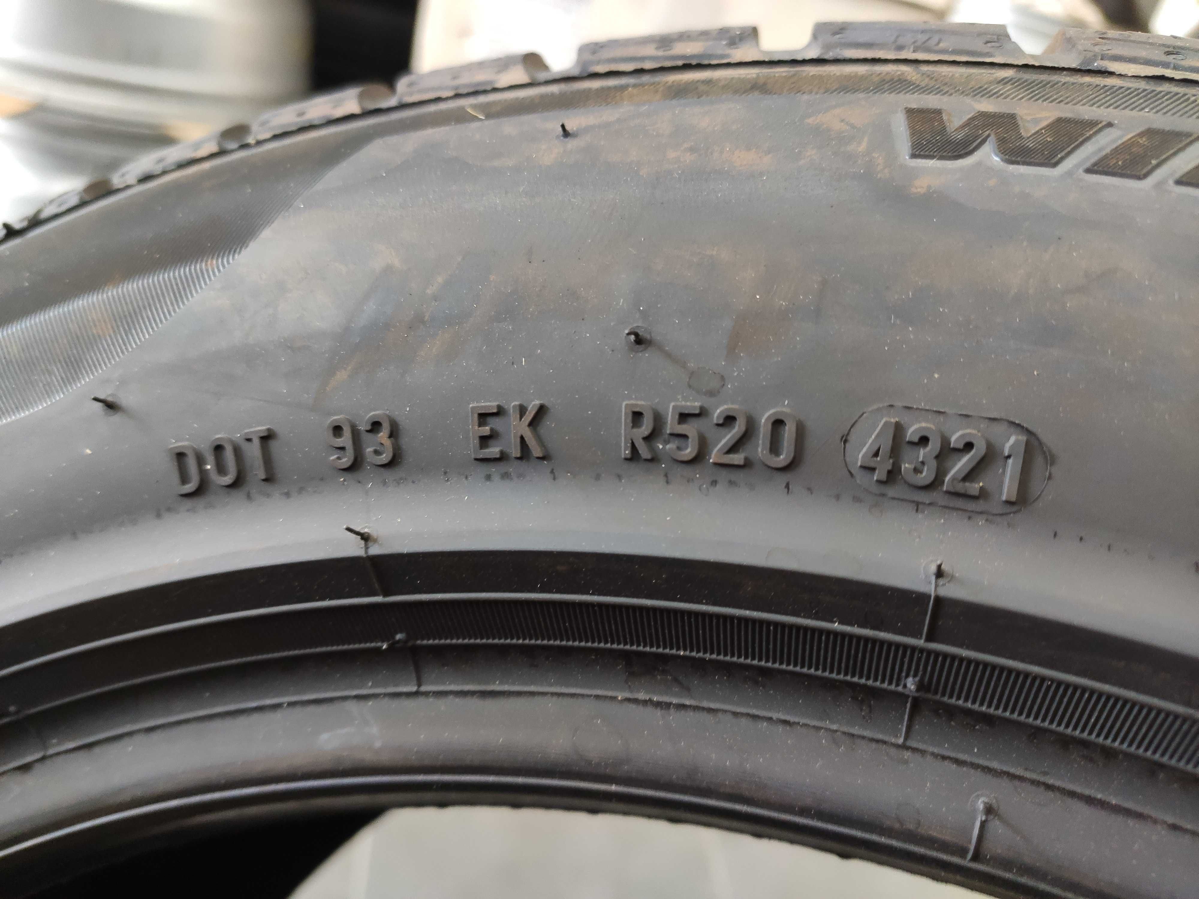 2бр Нови Зимни Гуми 235 55 17 - Pirelli - DOT 2021 -