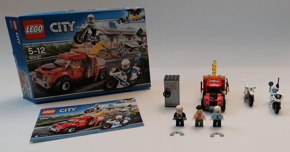 Lego City 5-12 60137