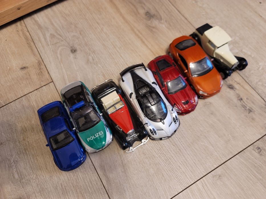 Mașinuțe din metal