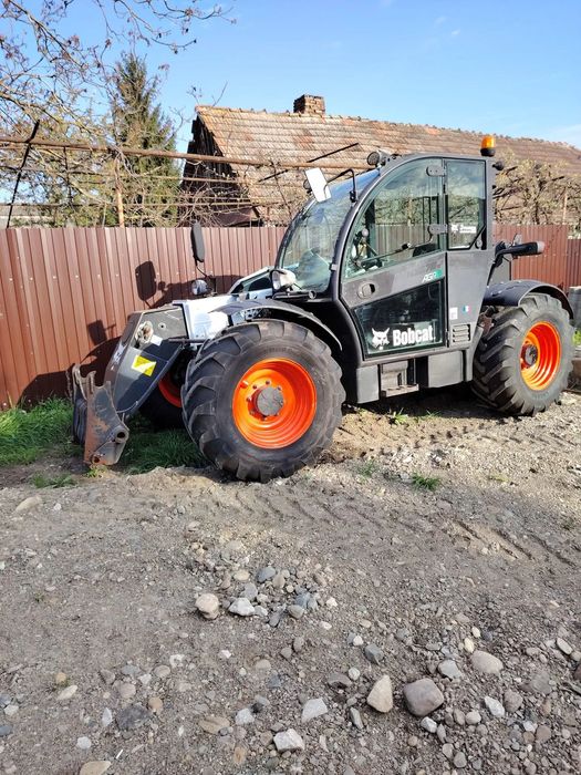 Bobcat TL38.70X Incarcator telescopic Bobcat 38.70 (Manitou 36.000 euro plus tva)
