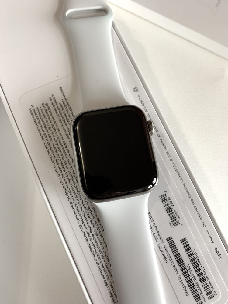 Ceas Apple Watch Edition Seria Seria 5 44mm Titanium Case Titan
