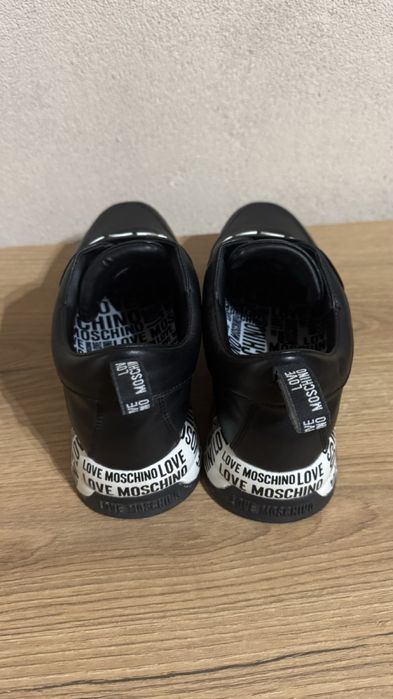 Обувки Love Moschino