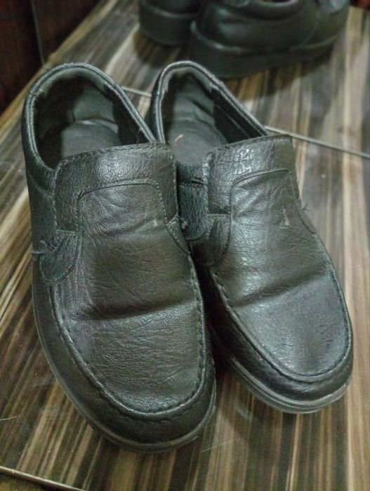 Detski tufli Razmer 35 xolati yangidek.