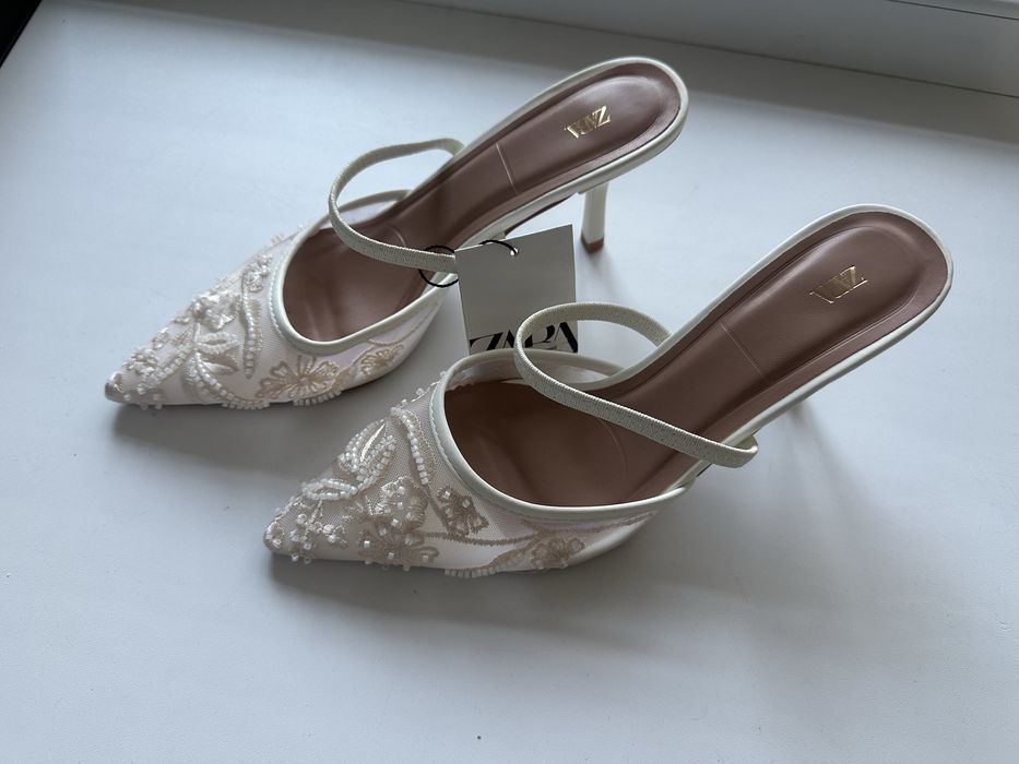 Туфли-мюли с вышивкой ZARA