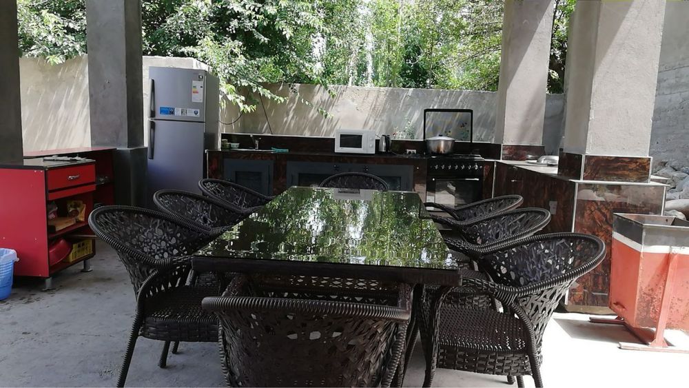 Dacha suv buyida ajoyib havo ugam daryosidaga ham tushsa buladi,16/9 b