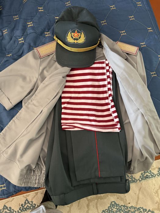 Продам форму состояние почти новый