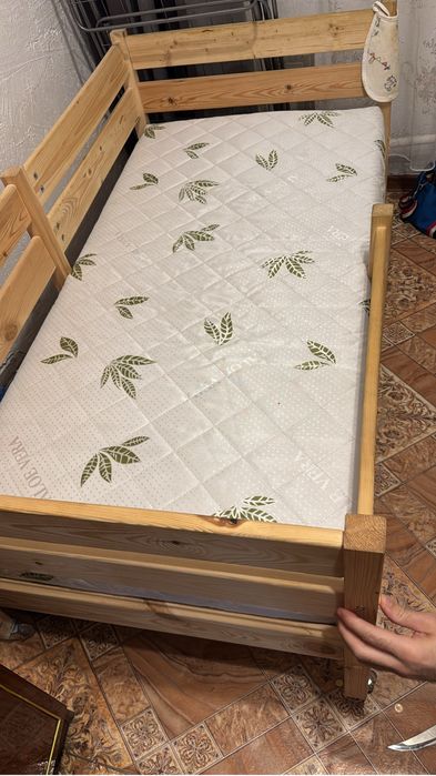 Кровать детская