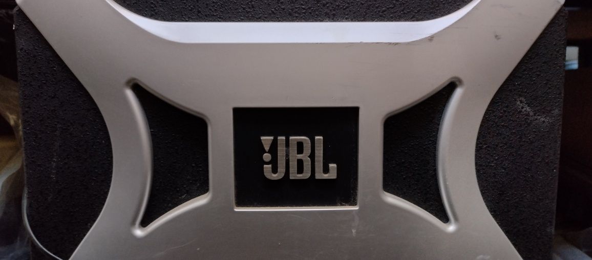 Subwoofer JBL functional negociabil