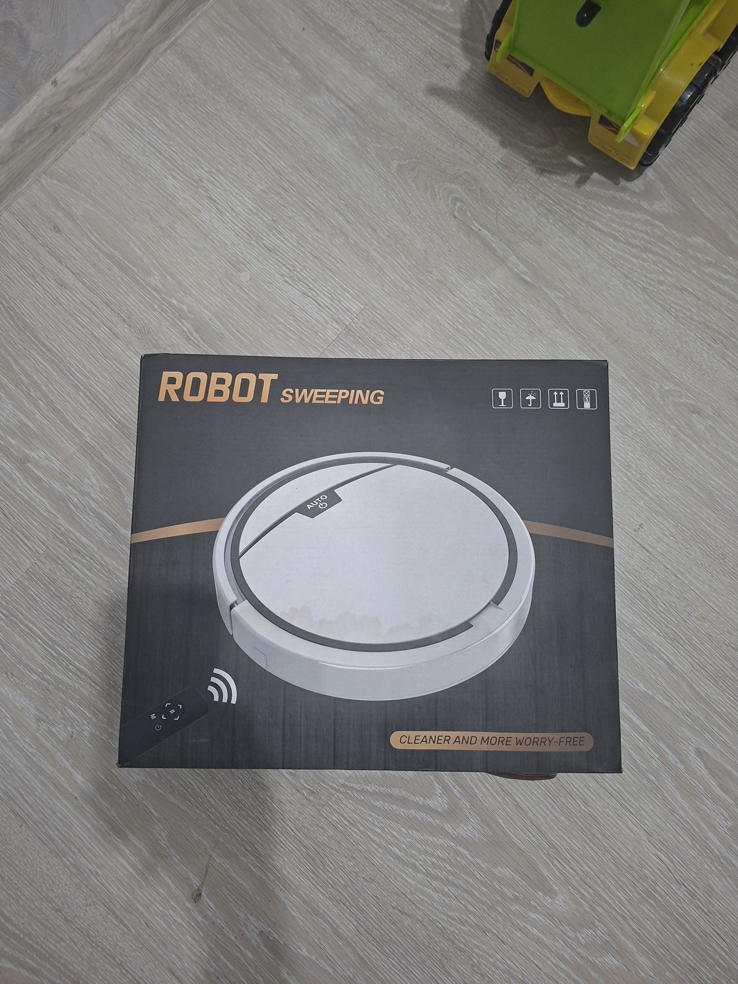 Продам Робот пылесос