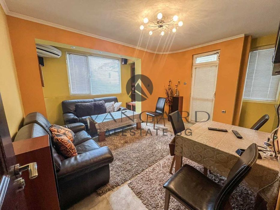 оф.23149 Обзаведен тристаен с гараж до Новотела