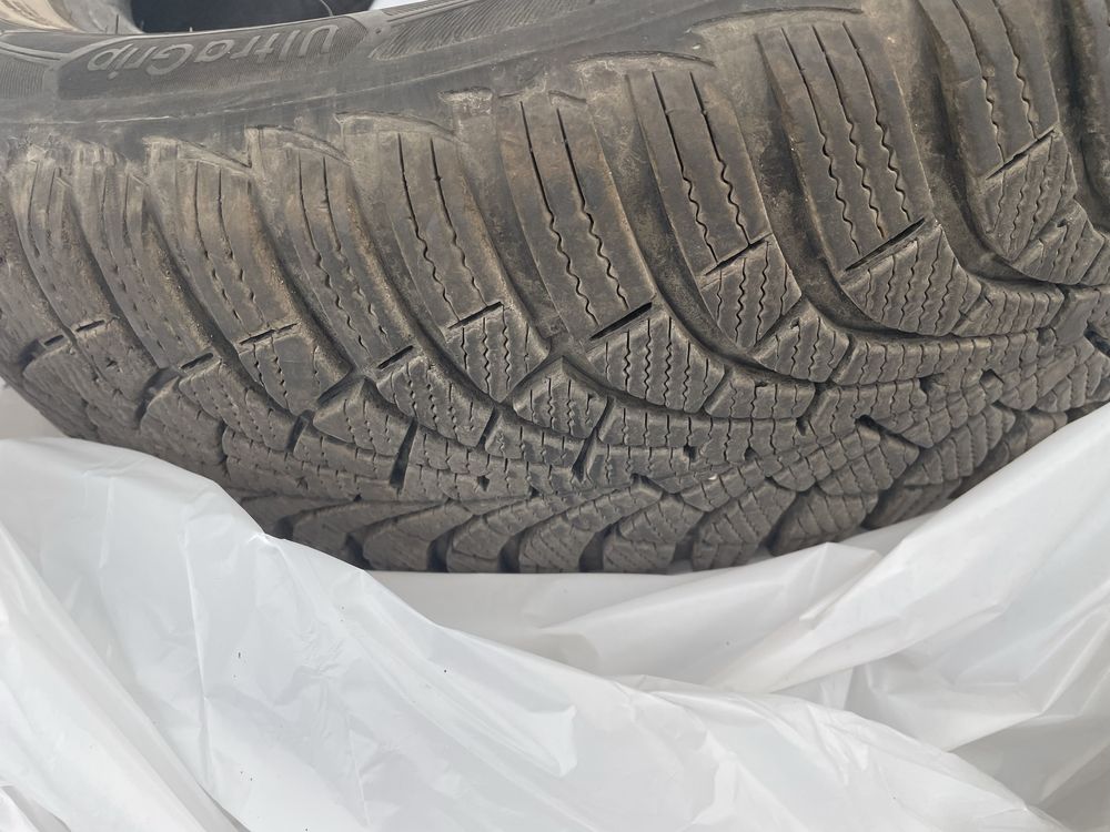 Гуми 205/60/16 GoodYear UltraGrip