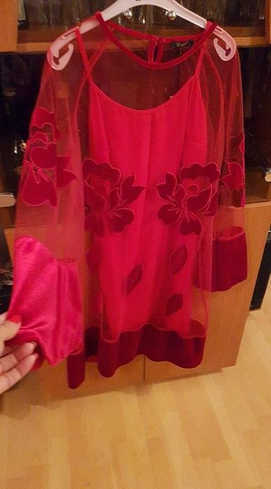 Rochie Roșie pentru petreceri cu tematică