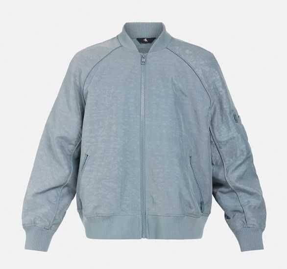 НОВО Пролетно яке тип бомбер Calvin Klein, размер M, Oversize