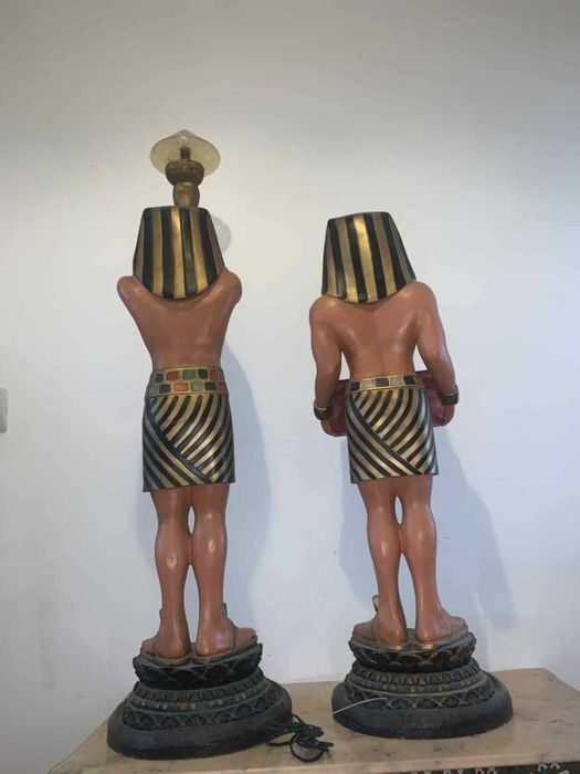 Statuie/Veioza cu tenta egipteana