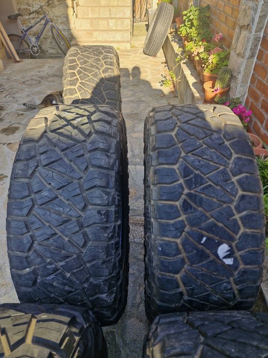 Продавам гуми HITTO