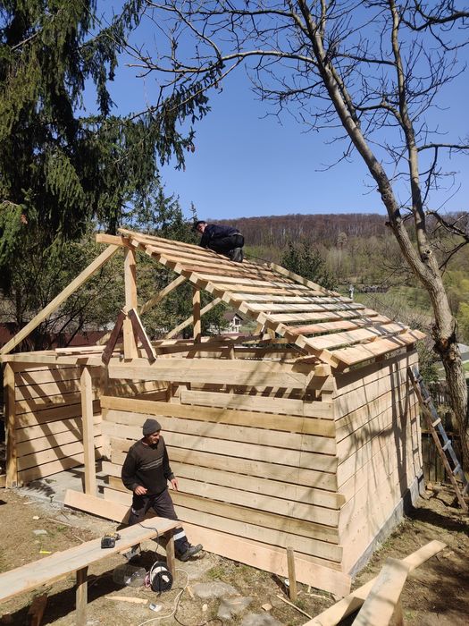 Meseriași executam: