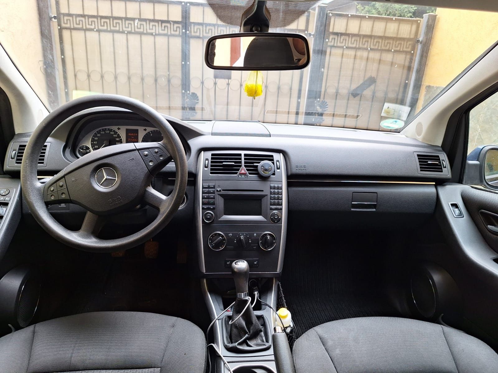 Mercedes benz B180 2010