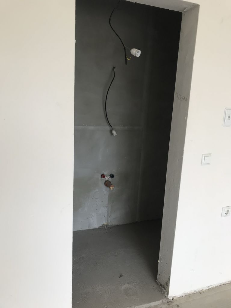 Дава се под наем Гараж / Паркомясто в Варна, Трошево - 22 кв.м за 153 € - Снимка #2