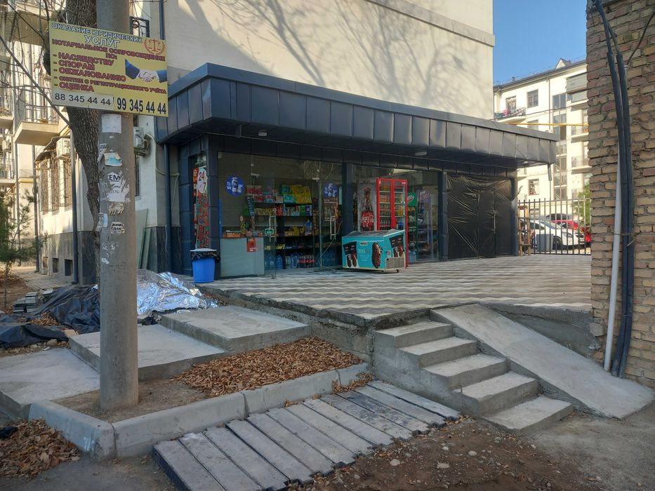 Готовый бизнес продается. Магазин рядом метро Олмос в военном городке.