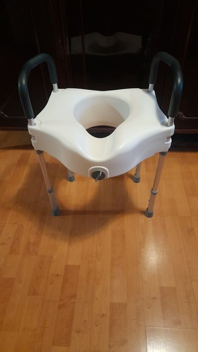 Inaltator ptr vasul de wc ptr pers in varsta