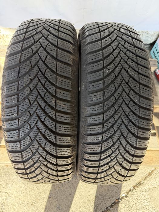 195/65/15 Semperit 2бр дот22