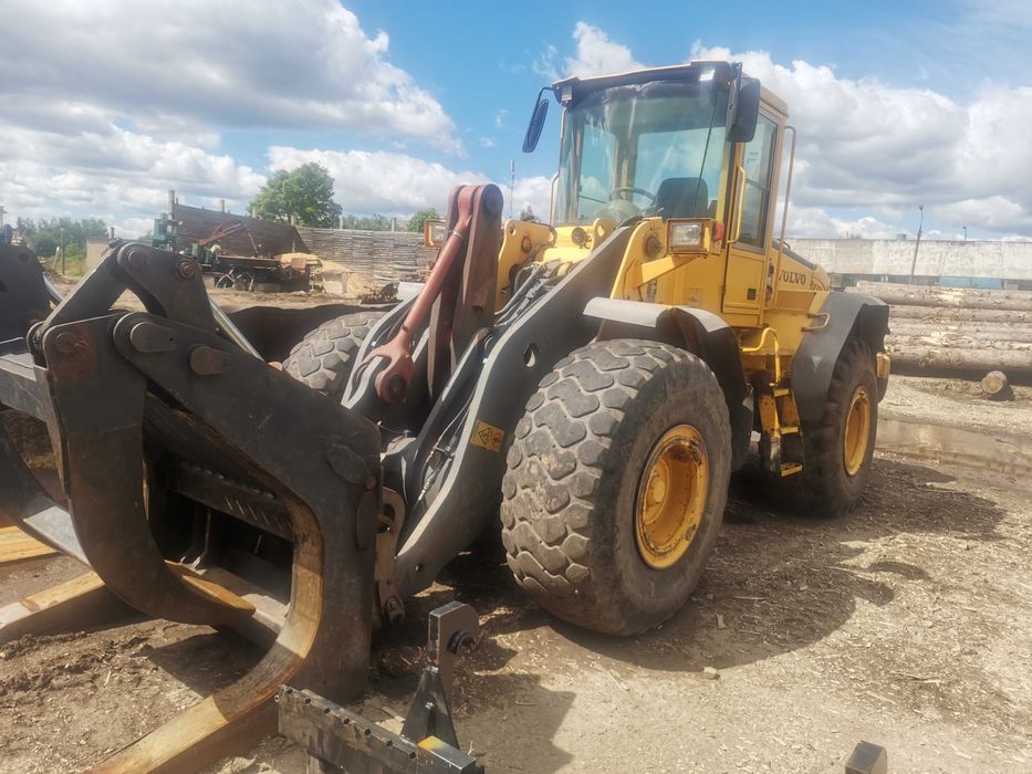 Погрузчик Volvo L120F