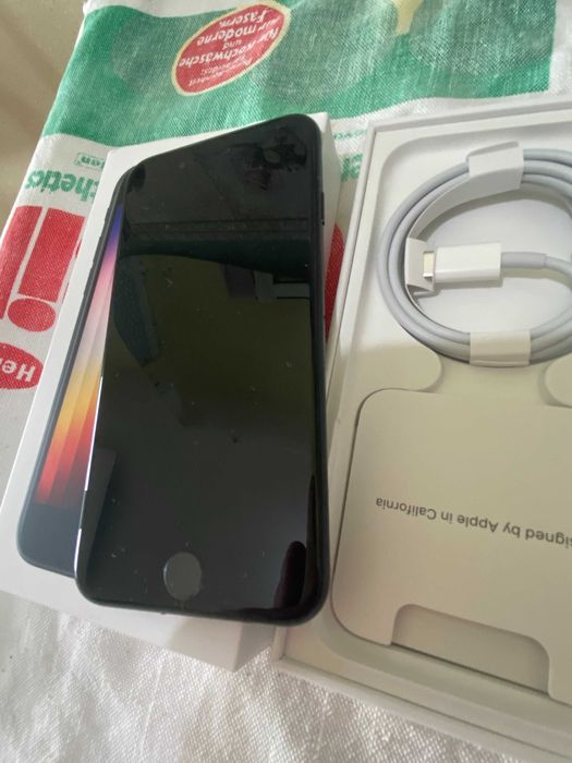 Apple iPhone SE 3rd Gen. 5G - 64GB - Midnight