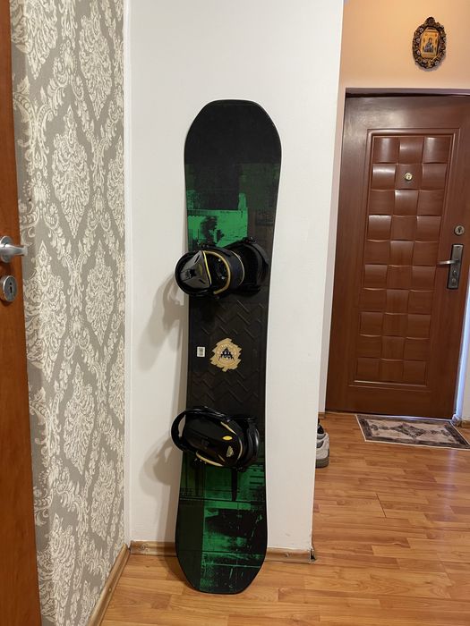 Placa snowboard  burton 160 cm wide cu legaturi  burton