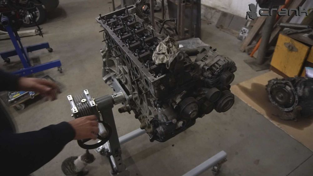Стойка за двигатели BMW N57