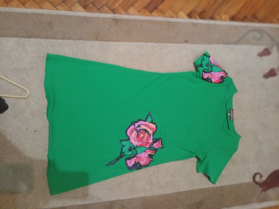 Поодам платье на девушку