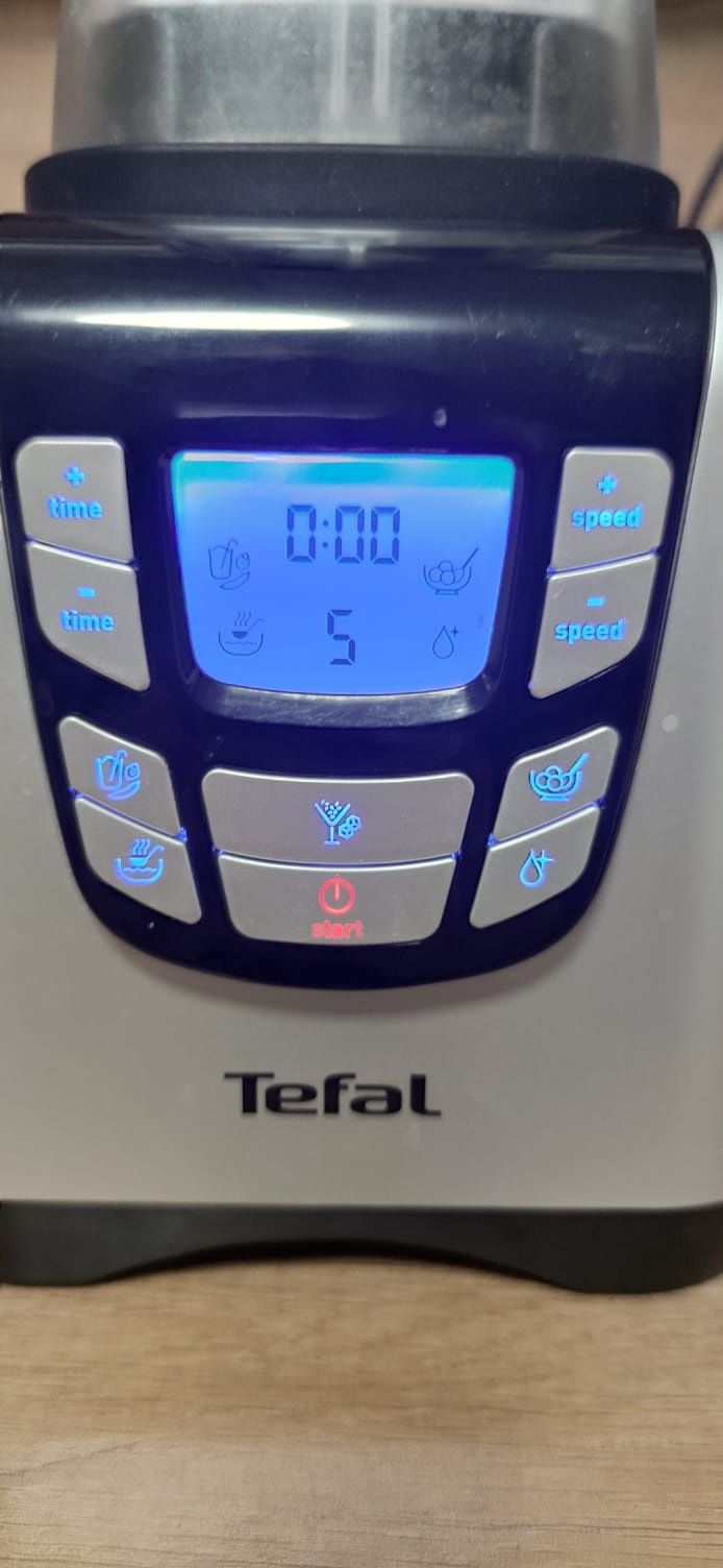 Блендер Tefal Ultrablend