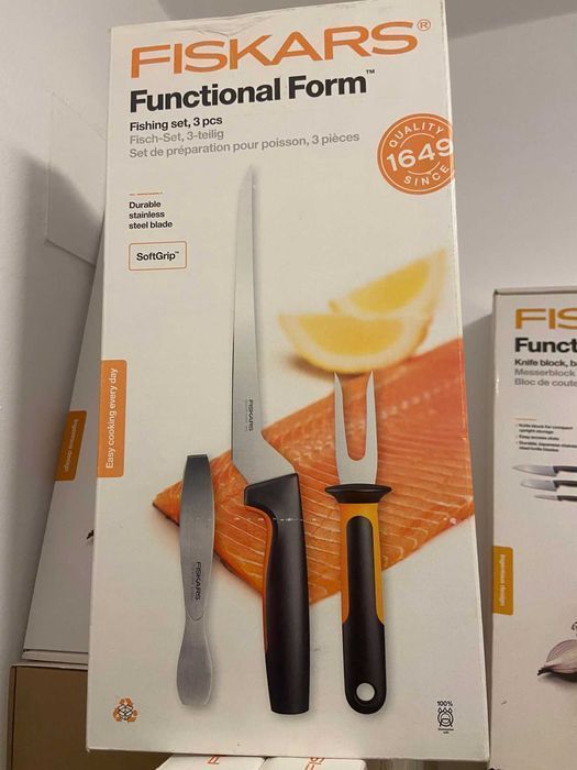 SET Cutite FISKARS Functional Form Knife Block bamboo/Fishing | NOU