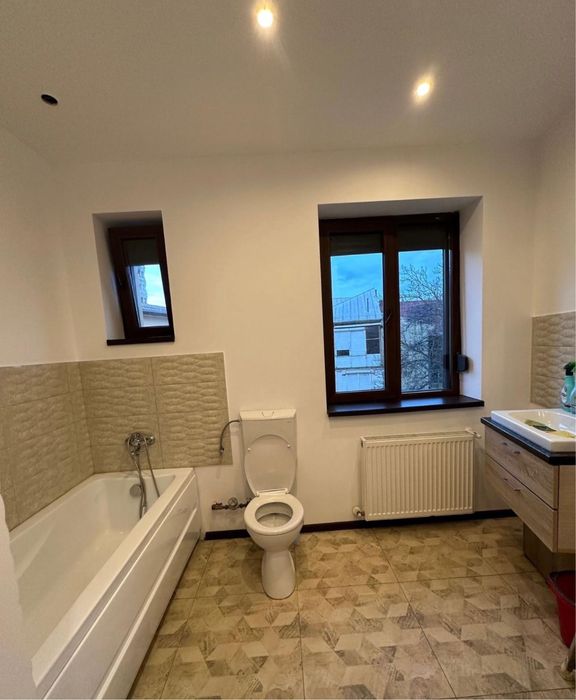 Inchiriez Apartament Zona Aroma Ploiesti