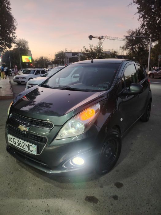 Spark 2018 yil 6700$ srochno kelshiladigan joyi bor