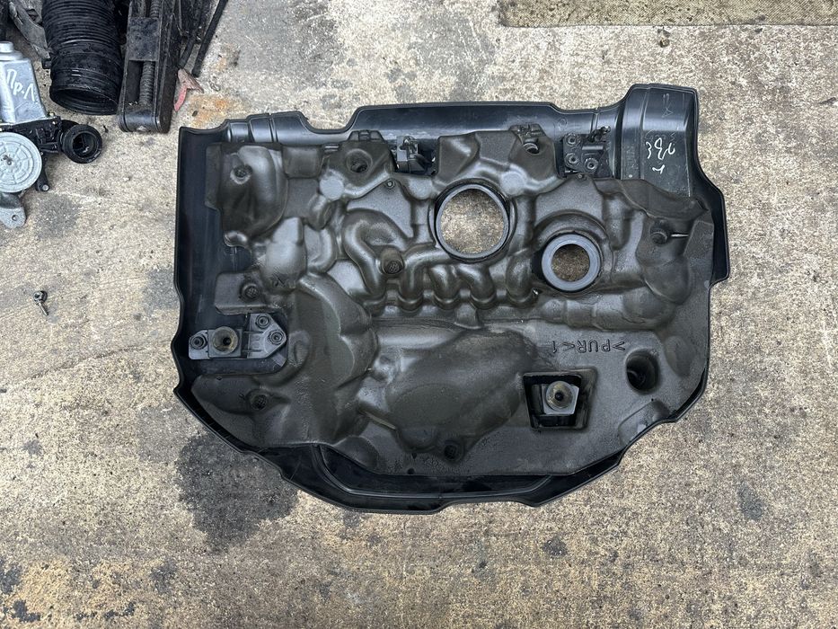 Капак двигател за Мазда 3,6,cx-5  2.2d skyactive!