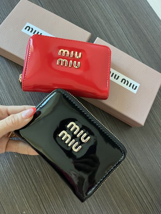 Дамски портмонета Guess Miu Miu Celine