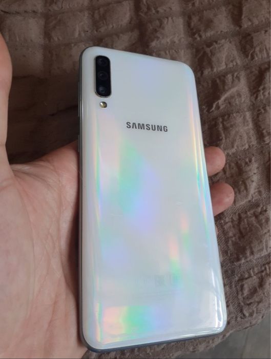 Самсунг А 50 срочно