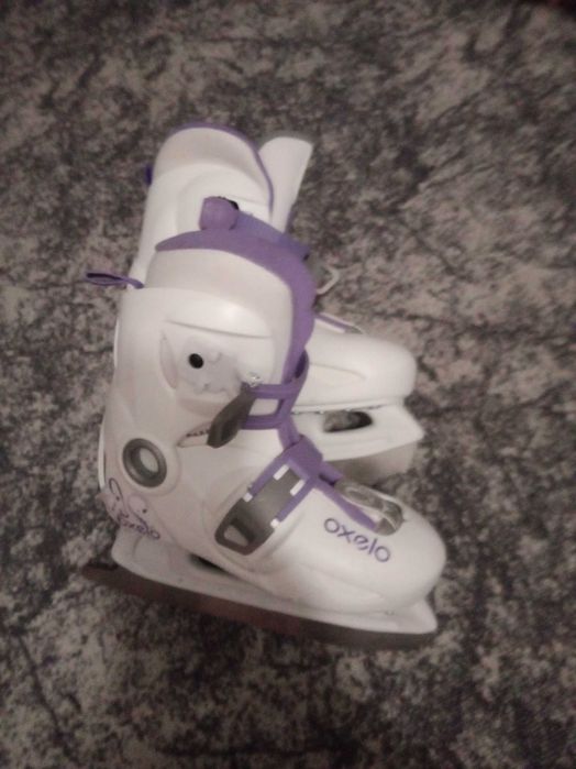 Patine mărimea 28-30, vârstă 5-8 ani