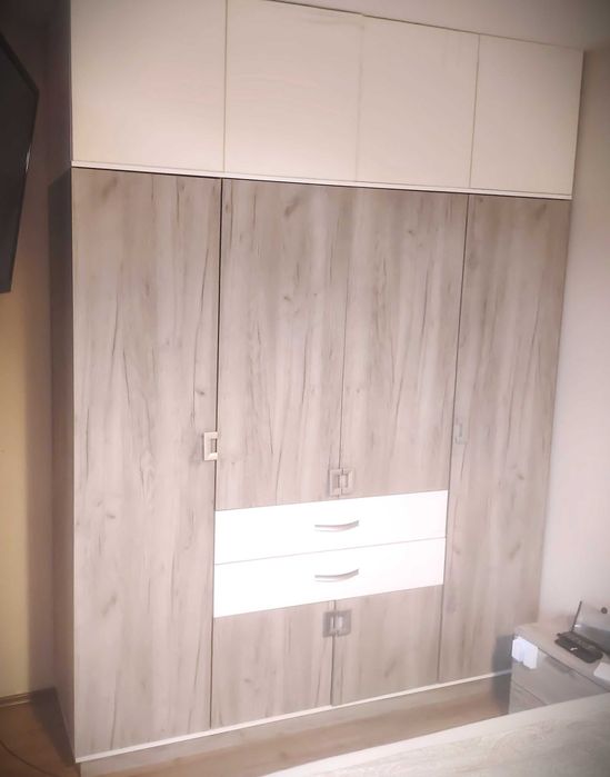 Гардероб четирикрилен Ш200/В210/Д55