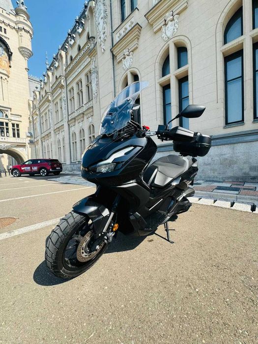 Honda ADV350 2025 | Nou, cu Garanție 4 Ani + Topcase GIVI