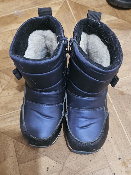 Отдам детскую обувь