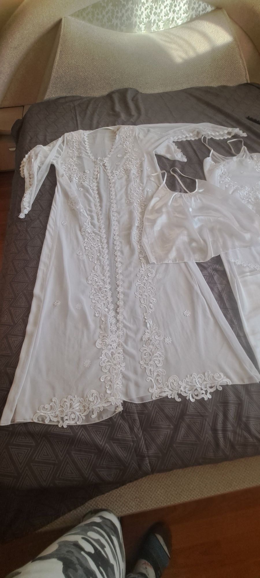 Set Halat si cămășa de noapte/ mireasă.