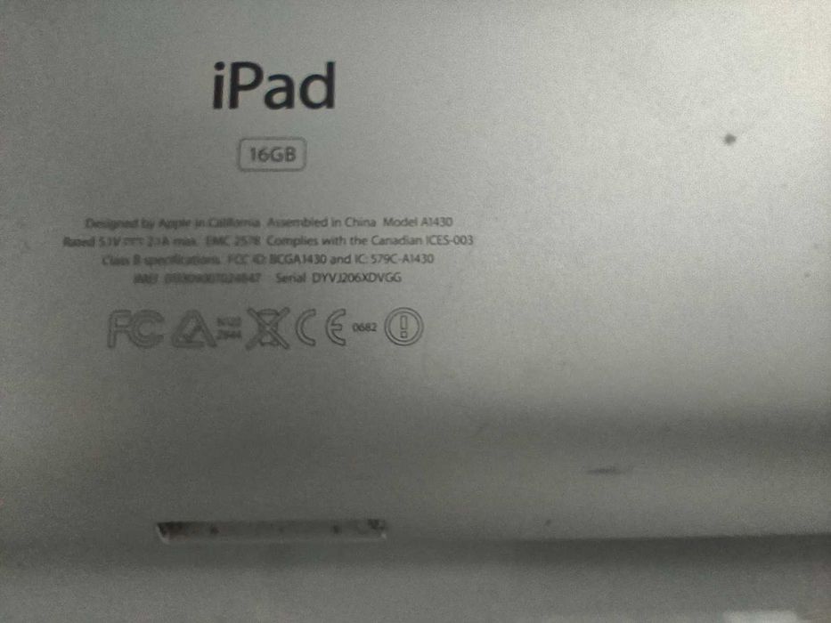 Tabletă Apple iPad - Model A1430, 16GB