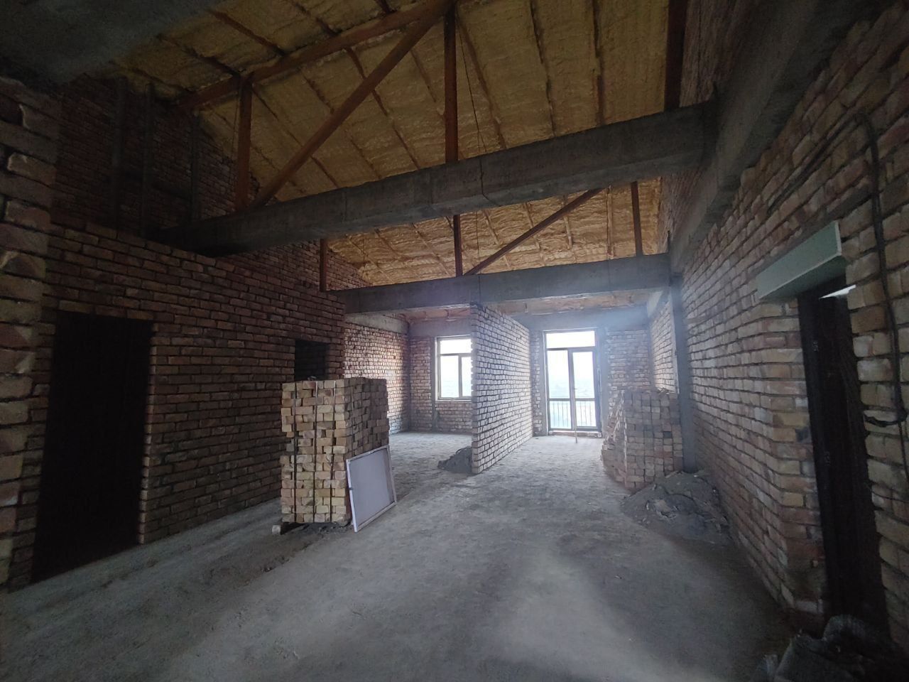 Srochno!!! Продается 5/9/9 104кв+52кв  новостройка панелни квартира