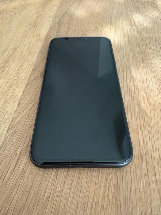 iPhone 11 идеальное состояние