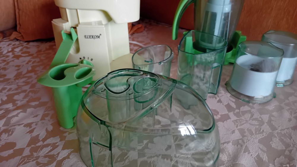 Мултифункционален кухненски робот